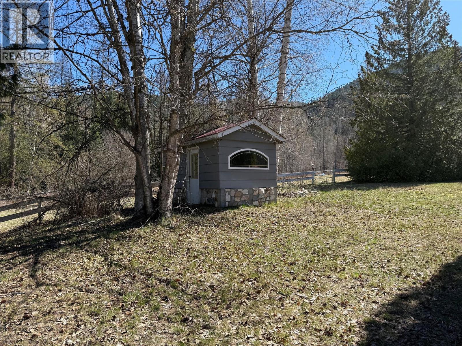 1076 COLUMBIA GARDENS ROAD - 94