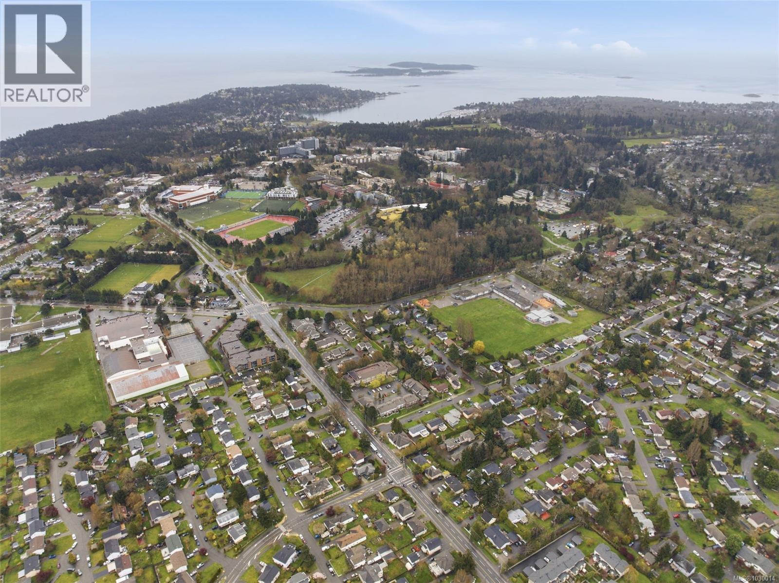  1776 Mckenzie Avenue, Saanich