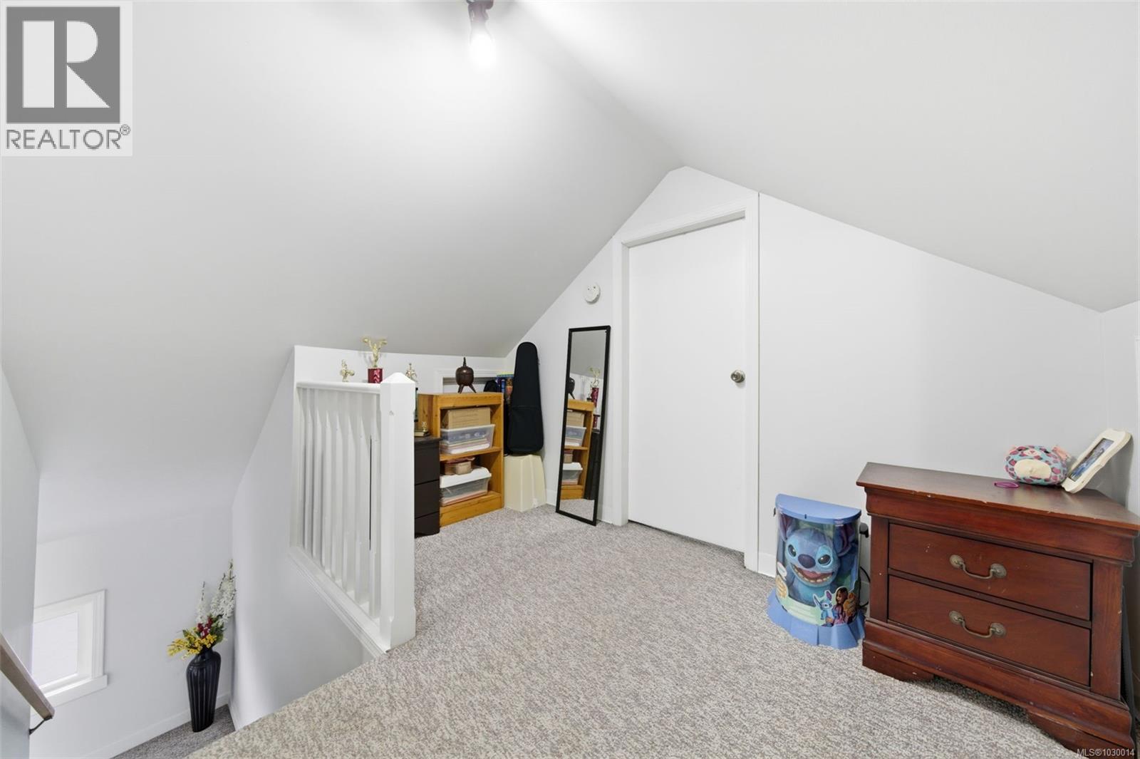  1776 Mckenzie Avenue, Saanich