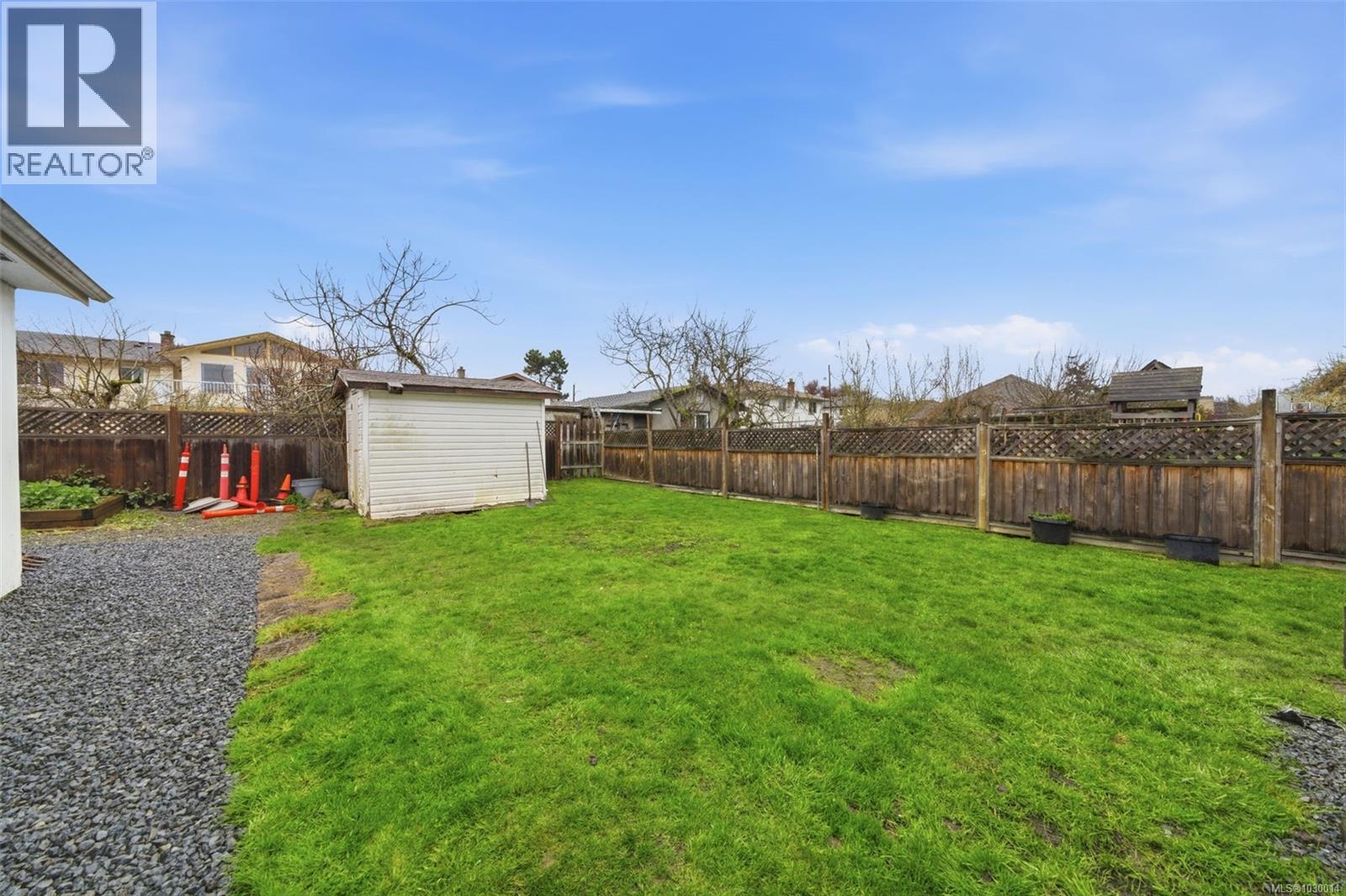  1776 Mckenzie Avenue, Saanich