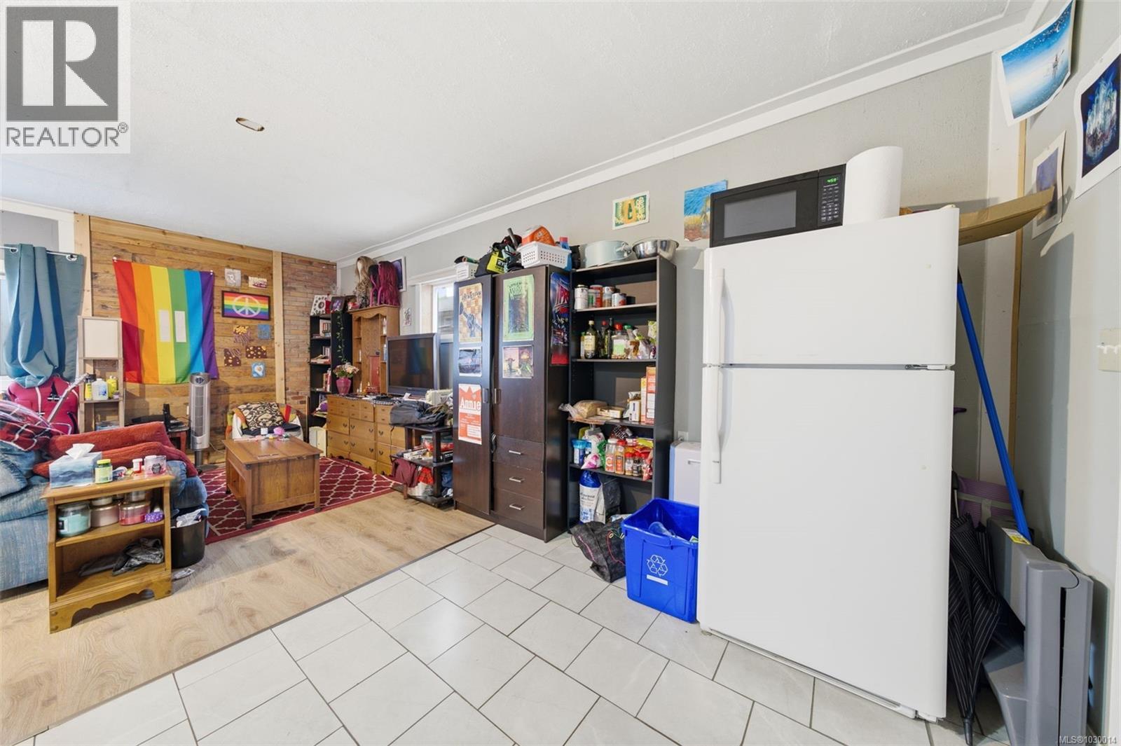  1776 Mckenzie Avenue, Saanich