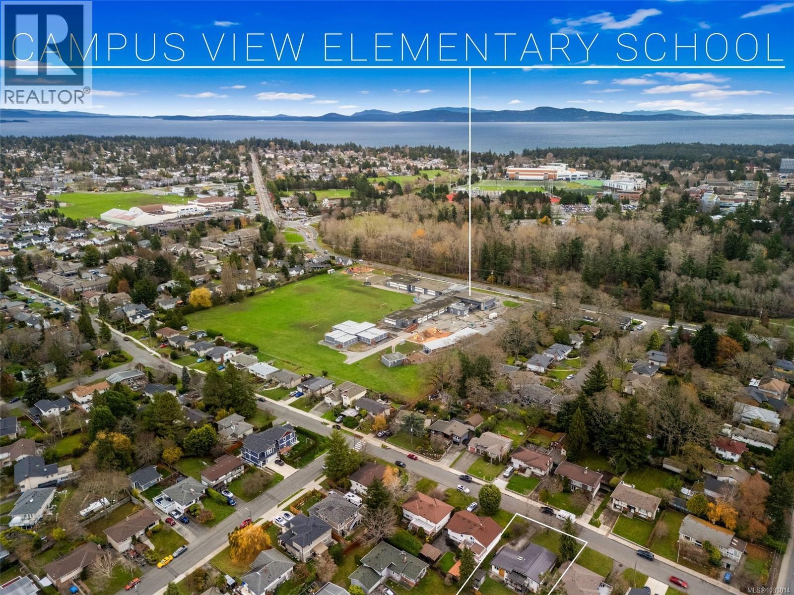  1776 Mckenzie Avenue, Saanich