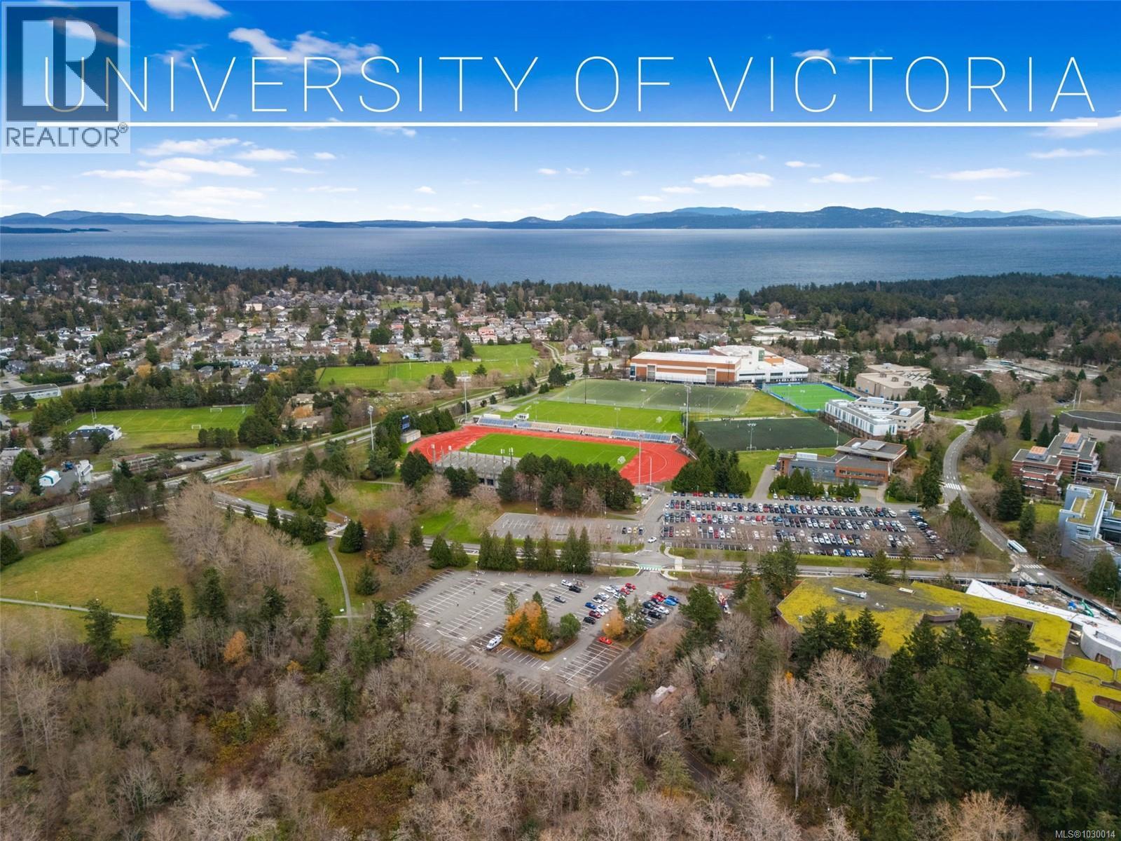  1776 Mckenzie Avenue, Saanich