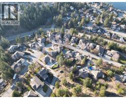 231 Terrace Drive, Kelowna, BC V1V2P9 Photo 8