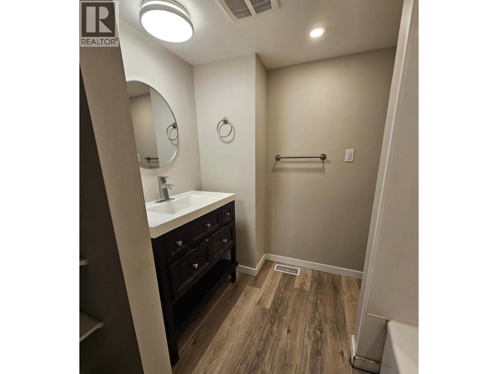 #54 1435 SUMMIT DRIVE - 18