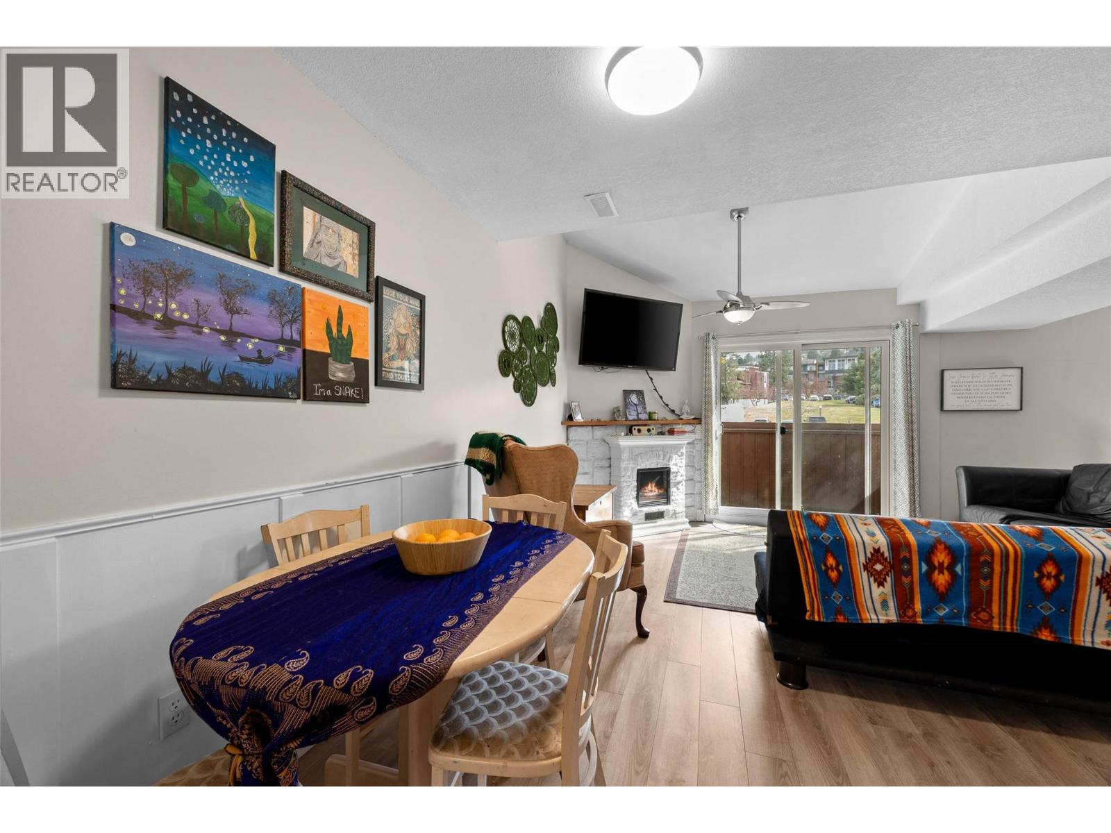 #54 1435 SUMMIT DRIVE - 6