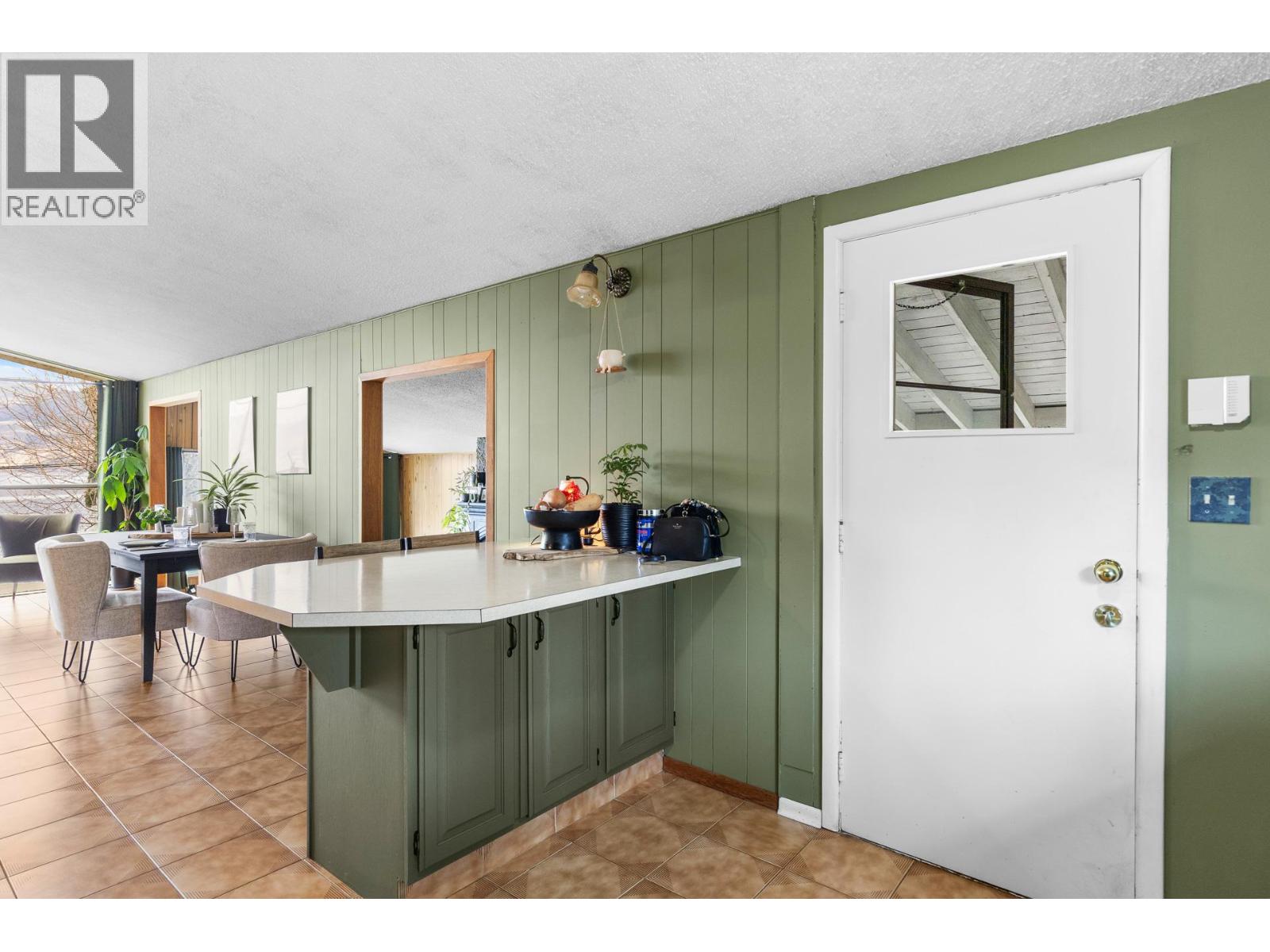  3858 Angus Drive, West Kelowna