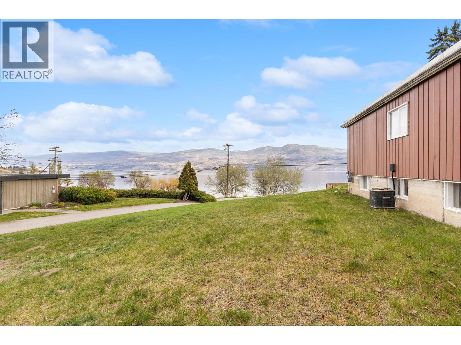  3858 Angus Drive, West Kelowna