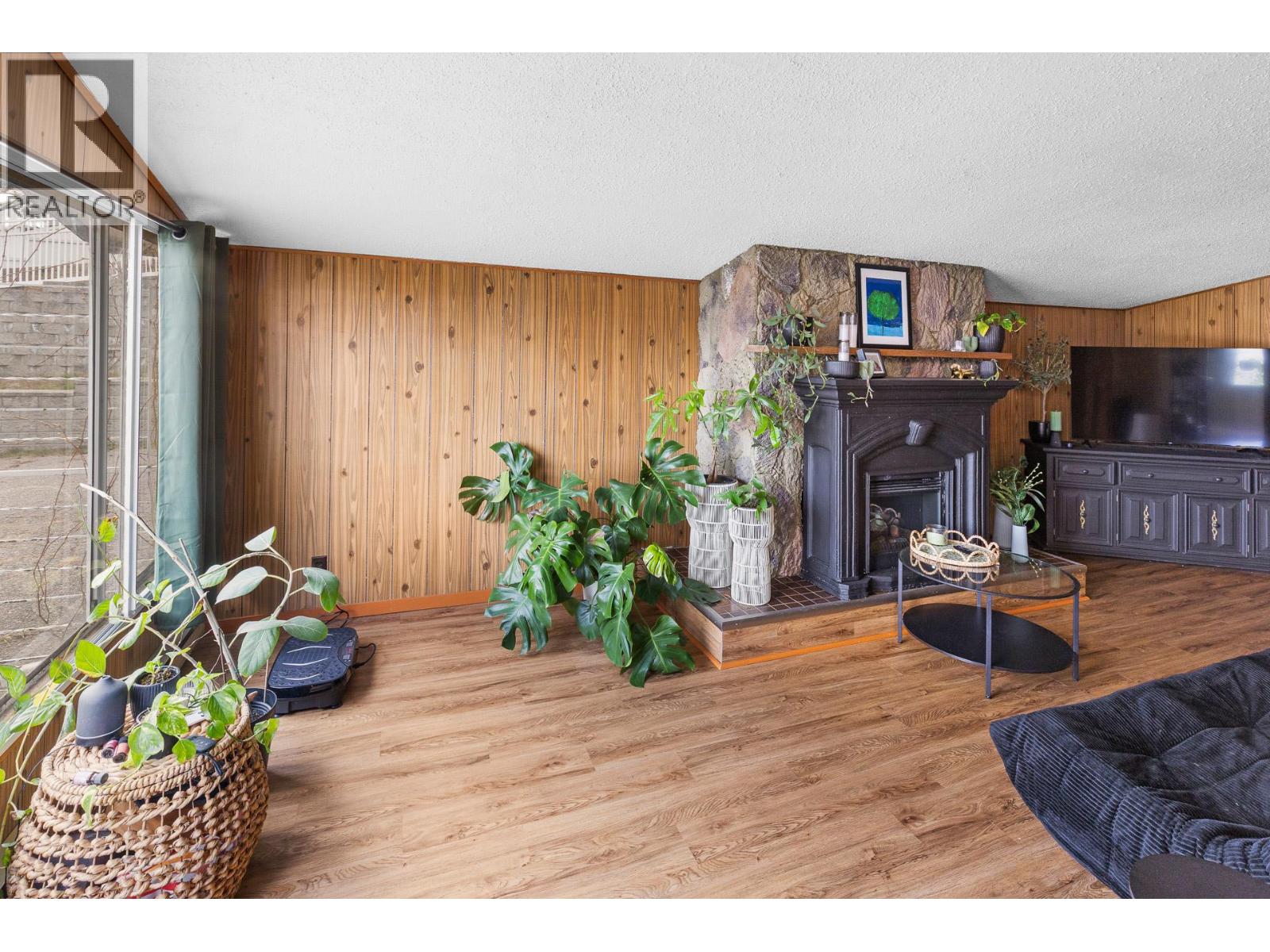  3858 Angus Drive, West Kelowna