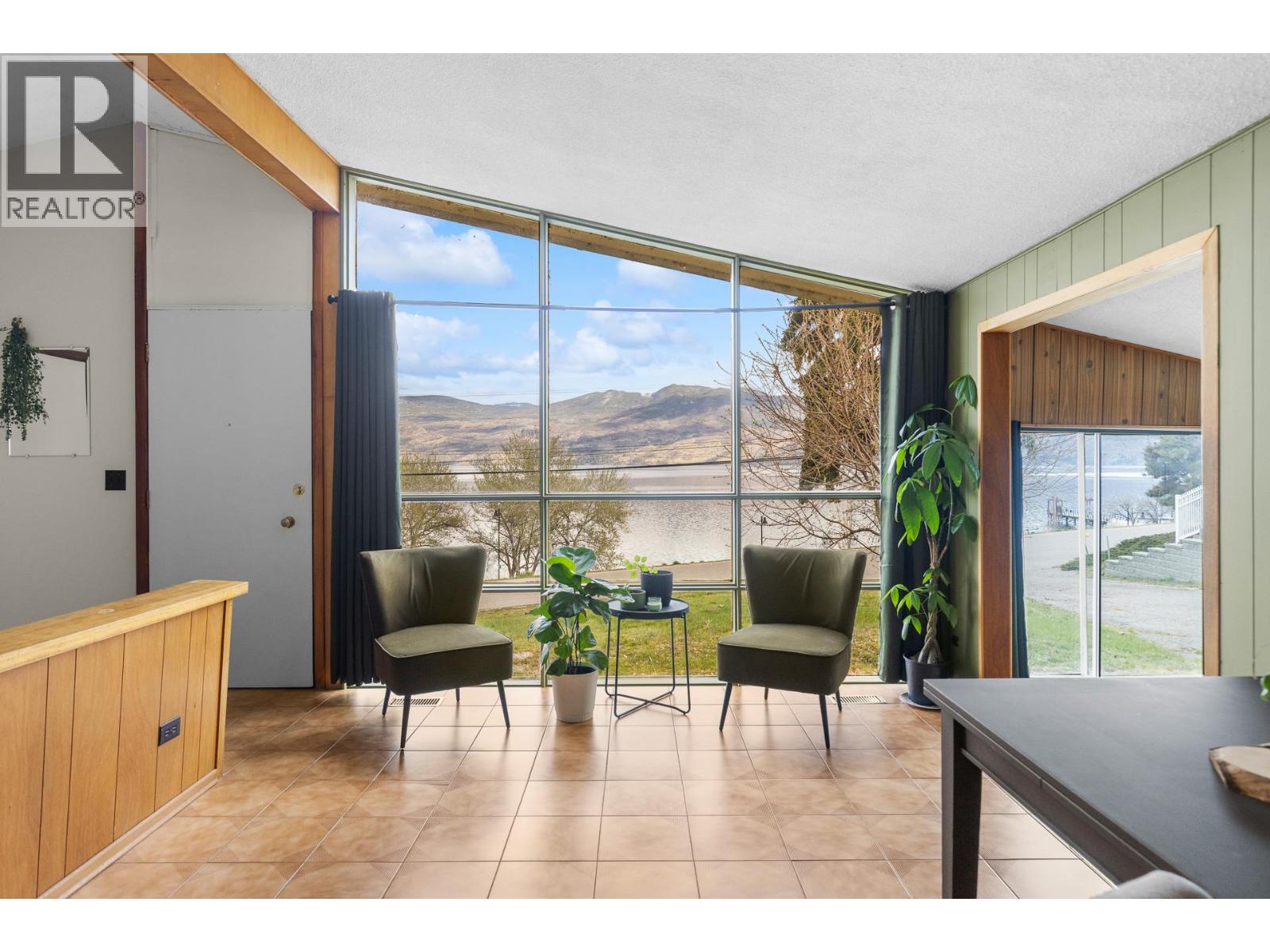  3858 Angus Drive, West Kelowna