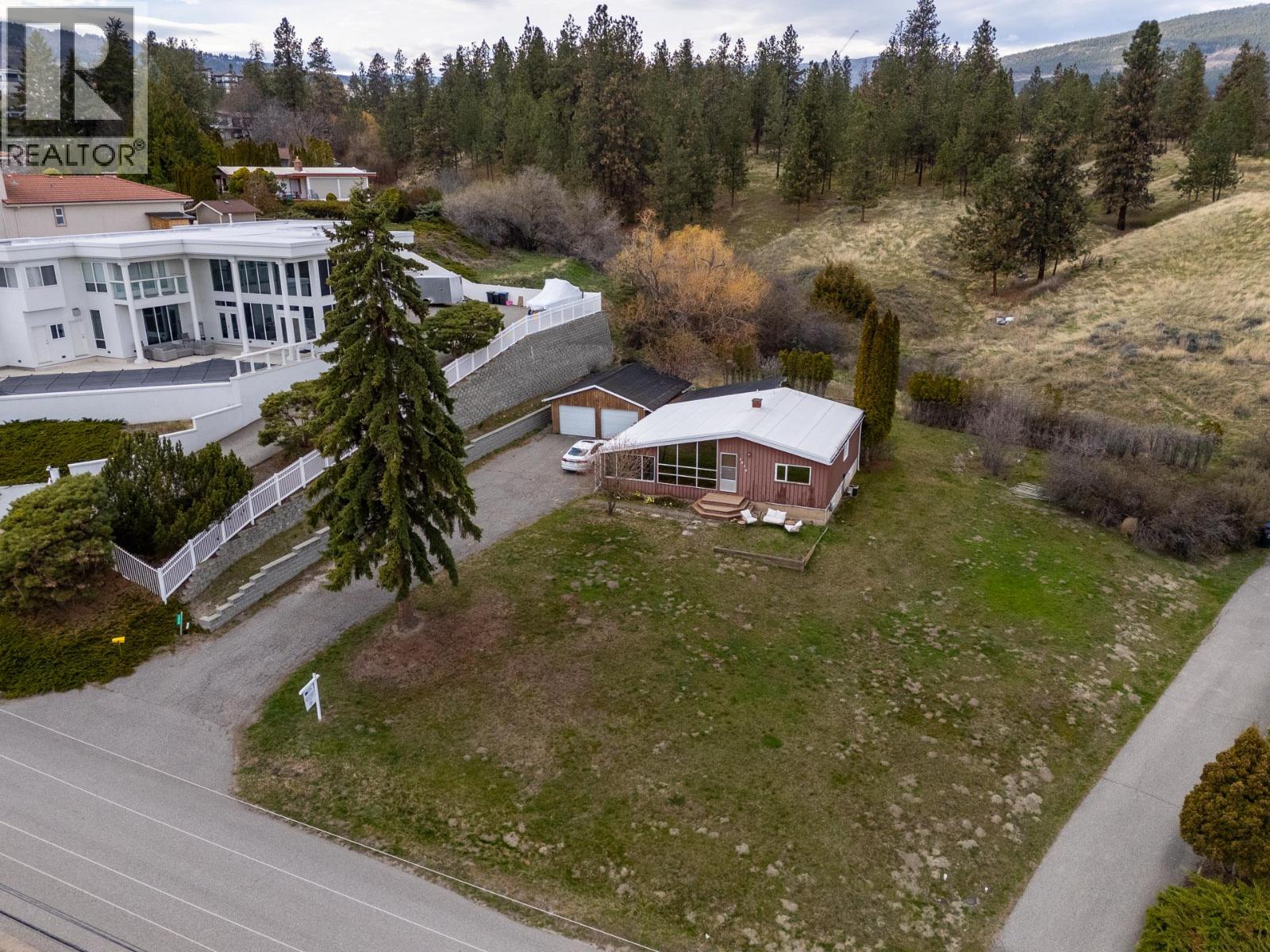  3858 Angus Drive, West Kelowna