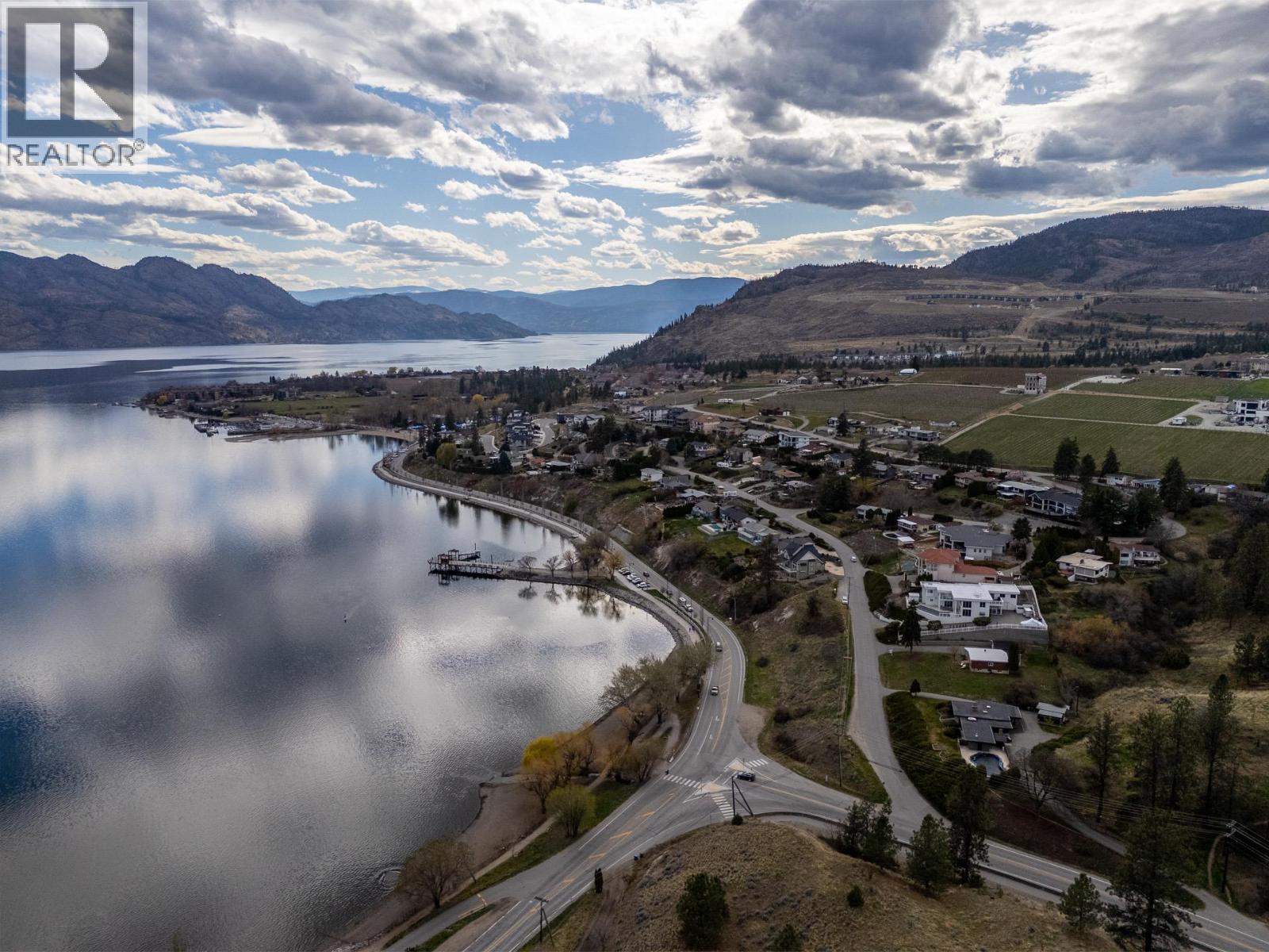  3858 Angus Drive, West Kelowna
