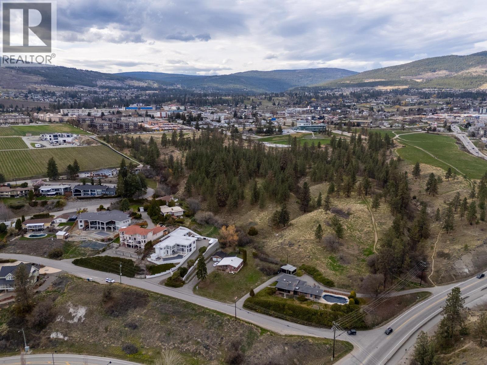  3858 Angus Drive, West Kelowna