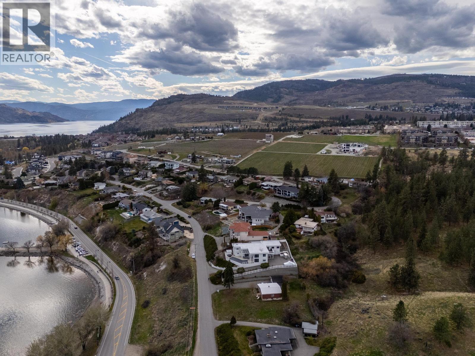  3858 Angus Drive, West Kelowna