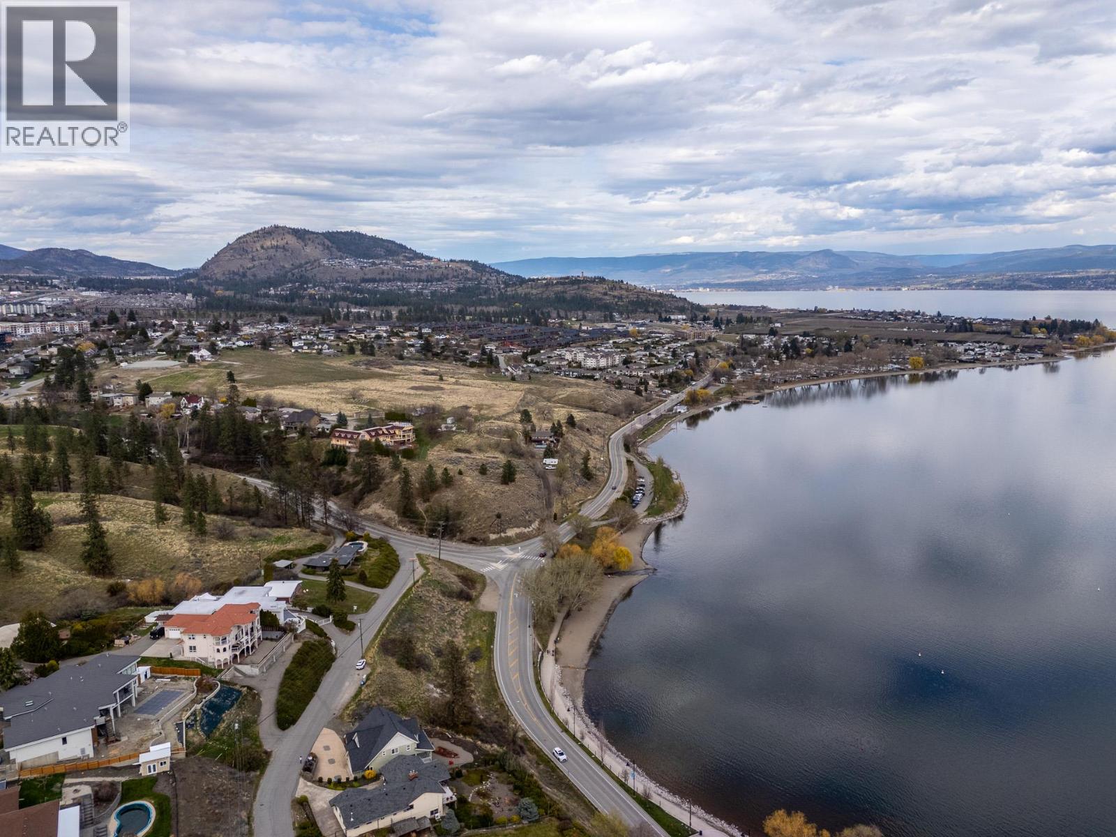  3858 Angus Drive, West Kelowna
