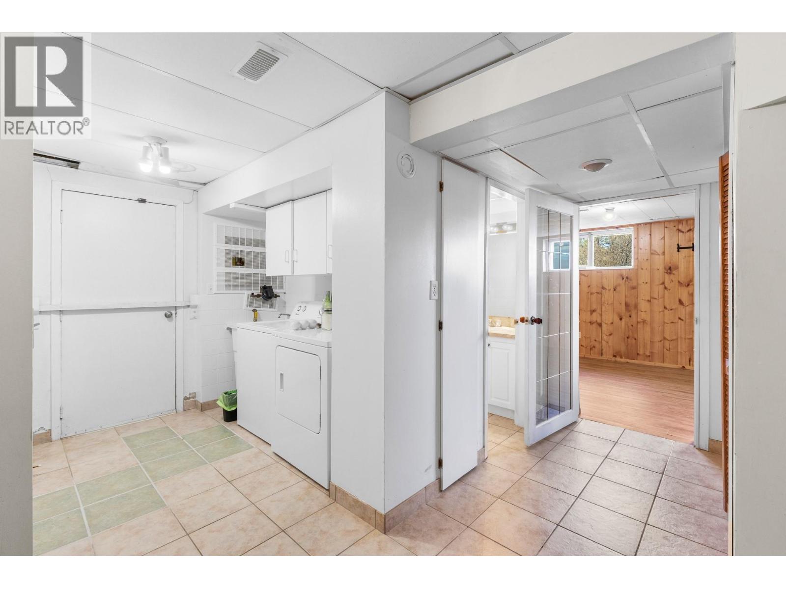  3858 Angus Drive, West Kelowna