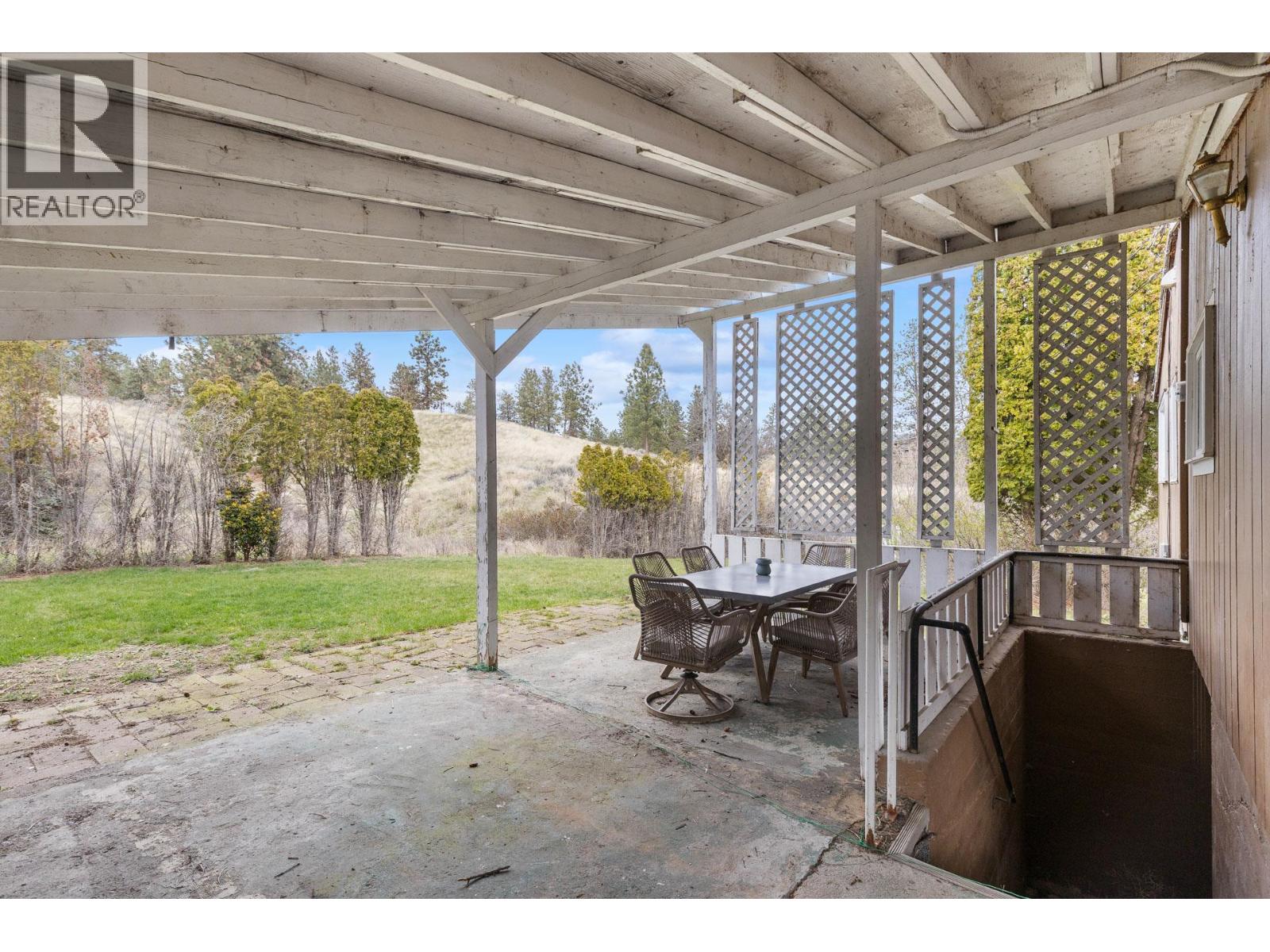  3858 Angus Drive, West Kelowna