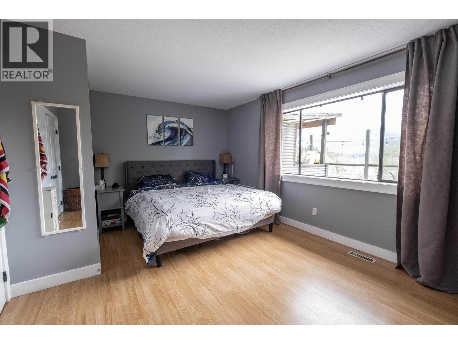 5930 SHOAL WAY, Sechelt