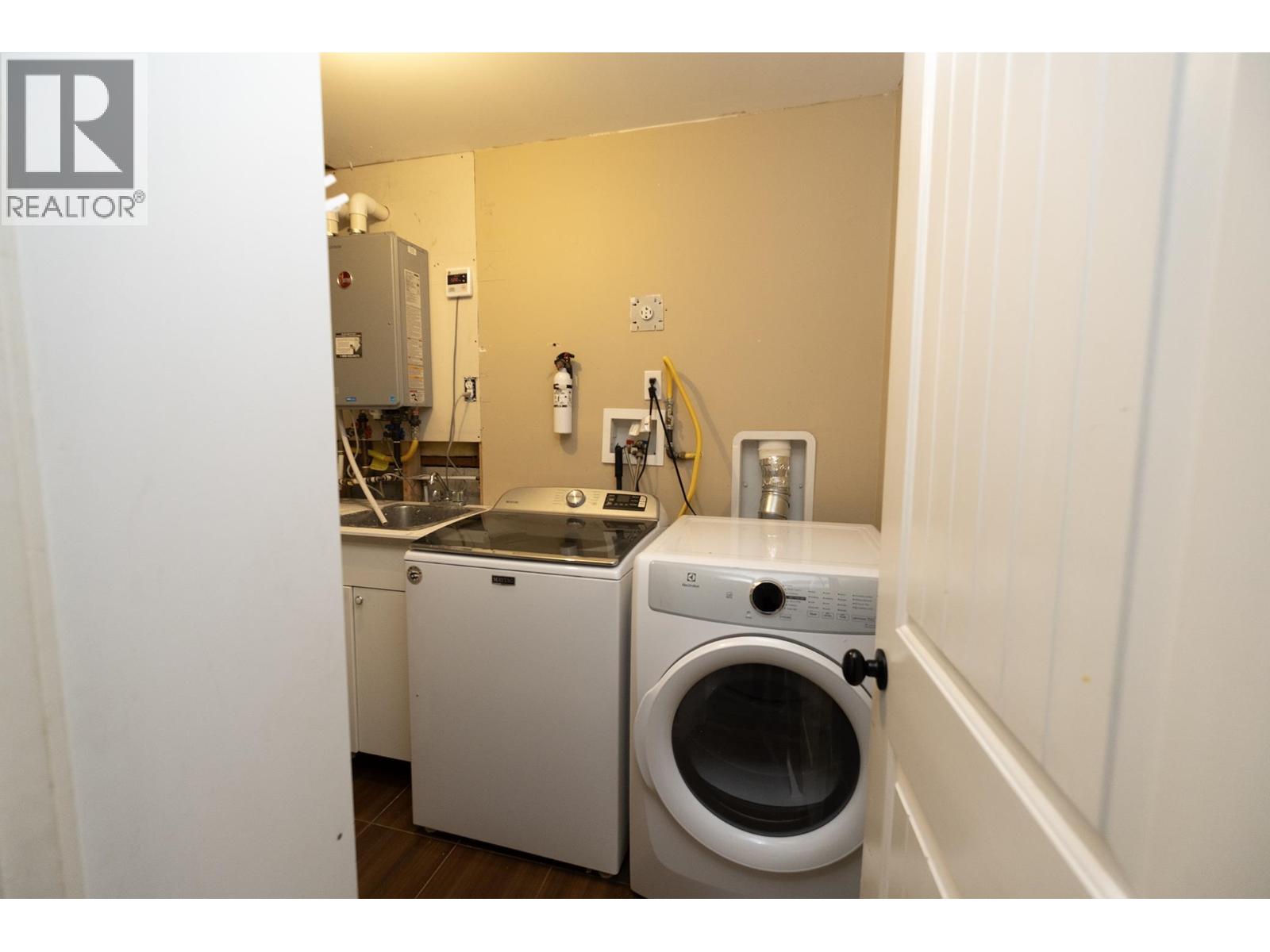 5930 SHOAL WAY, Sechelt