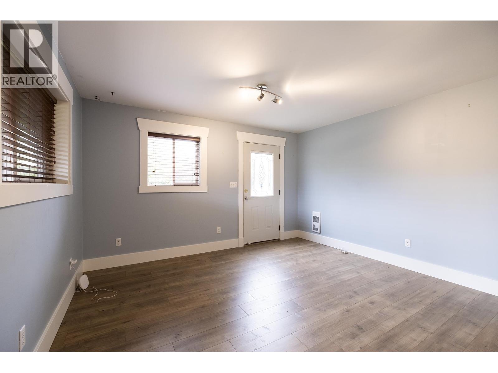 5930 SHOAL WAY, Sechelt