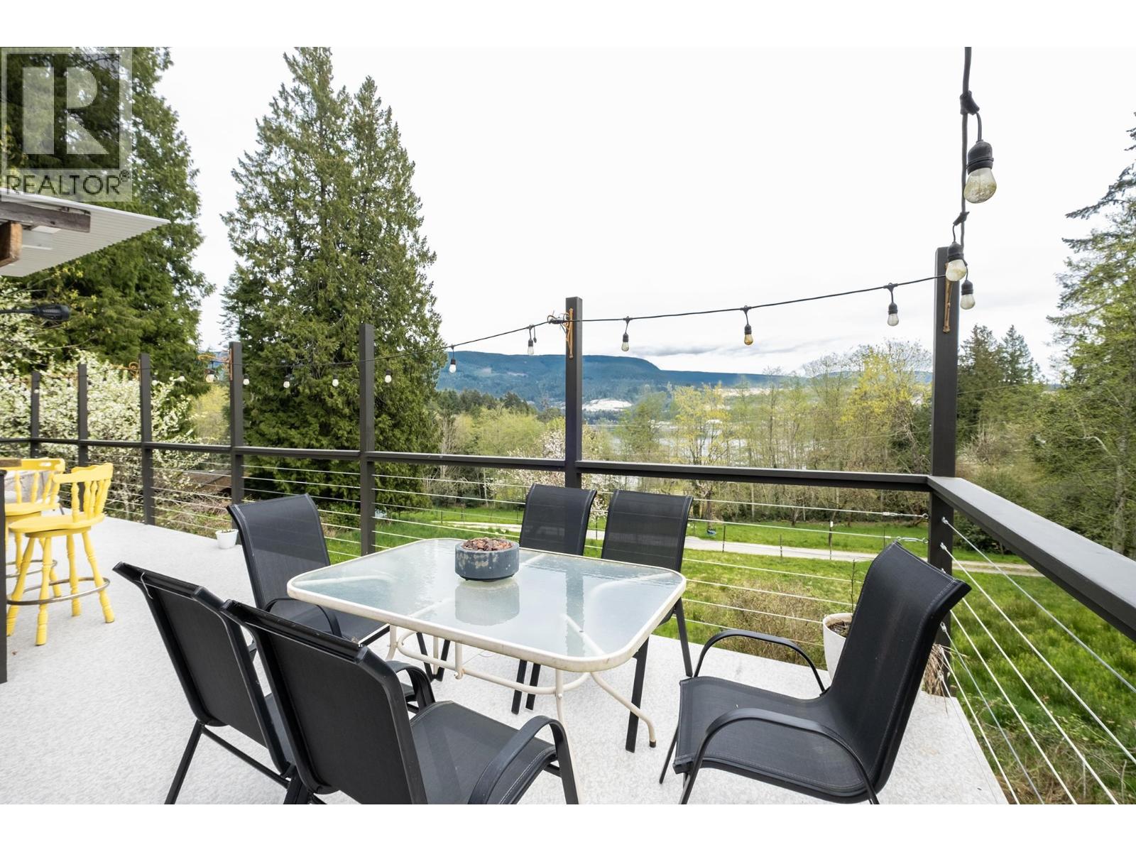 5930 SHOAL WAY, Sechelt