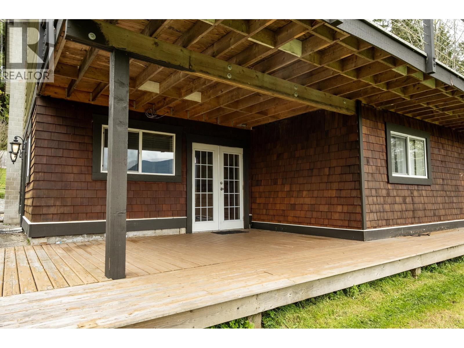 5930 SHOAL WAY, Sechelt