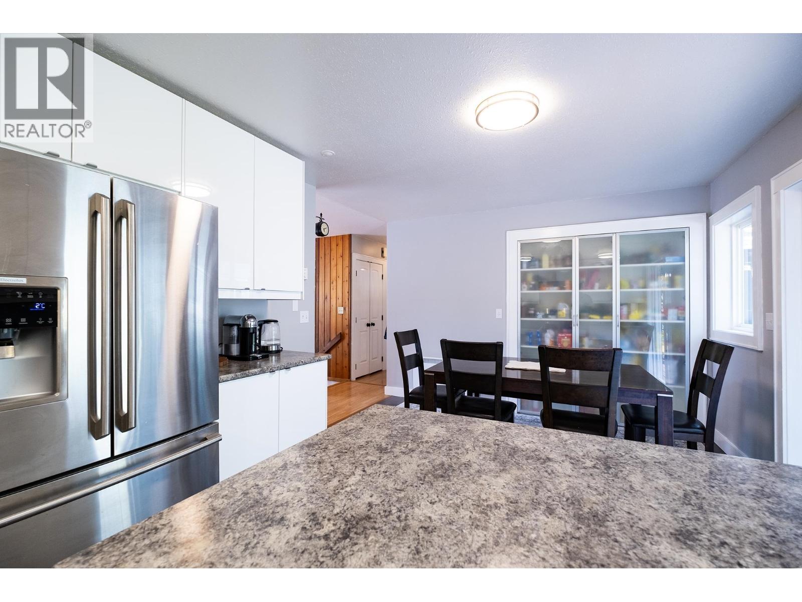 5930 SHOAL WAY, Sechelt