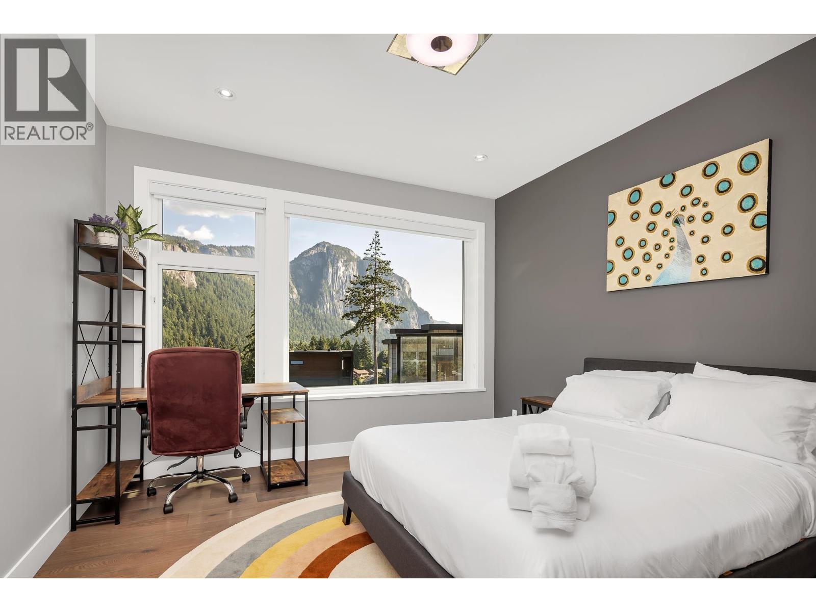 2213 WINDSAIL PLACE, Squamish