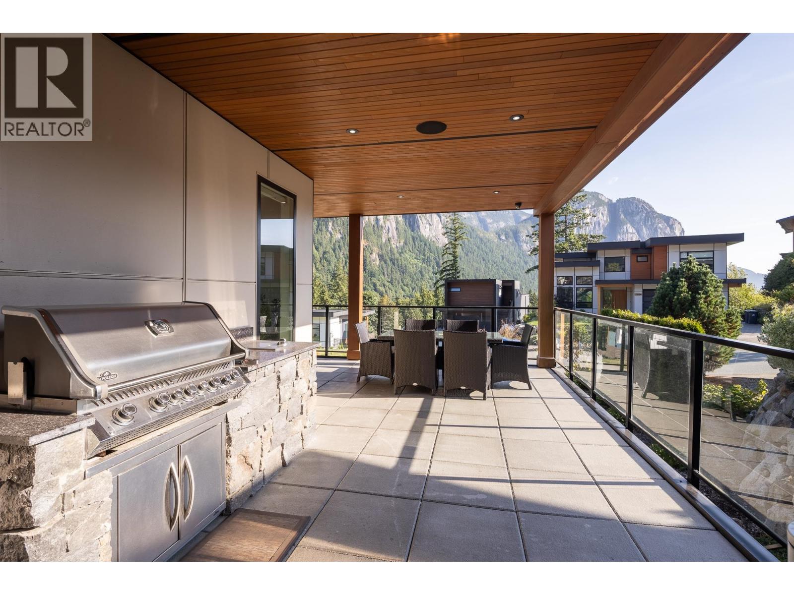 2213 WINDSAIL PLACE, Squamish