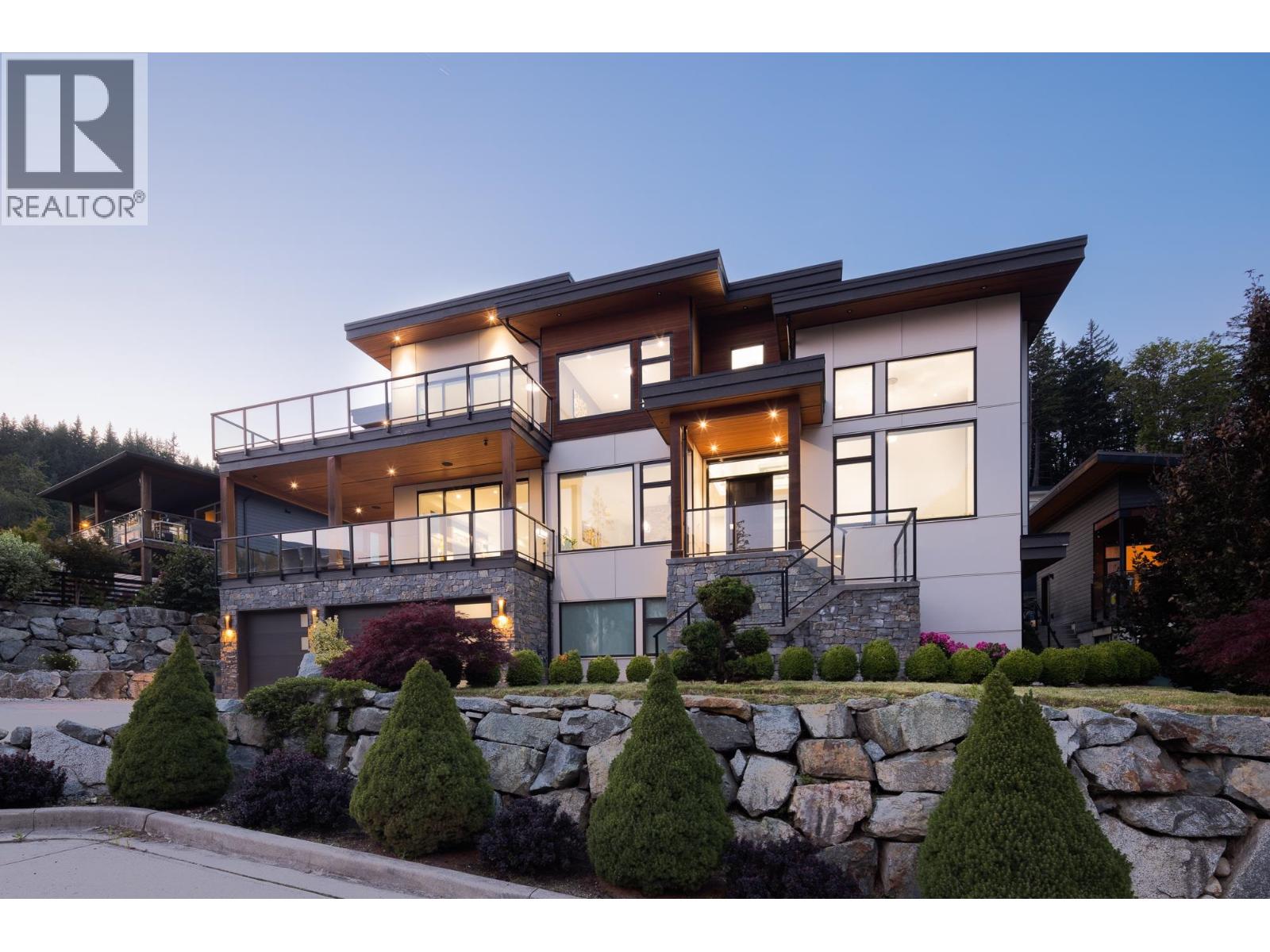 2213 WINDSAIL PLACE, Squamish