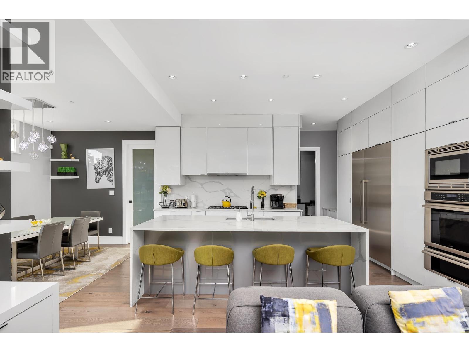 2213 WINDSAIL PLACE, Squamish