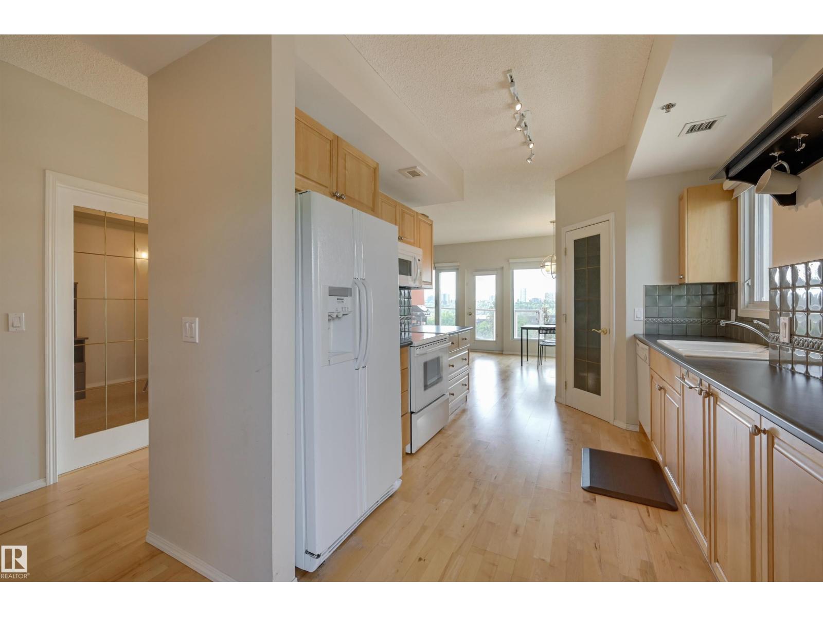 #501 9708 110 ST NW - 14