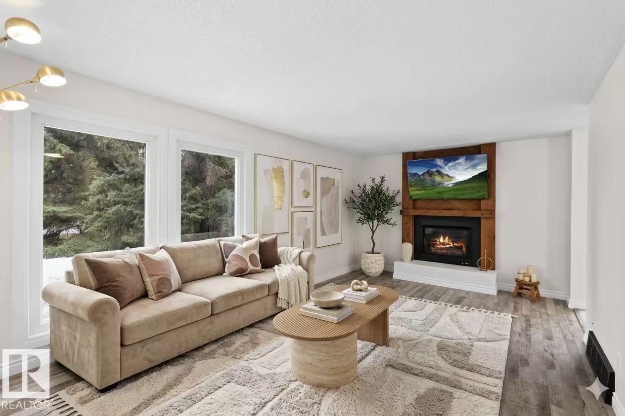 7021 32 AV NW, Edmonton