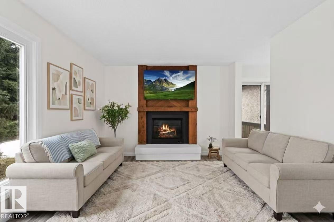 7021 32 AV NW, Edmonton