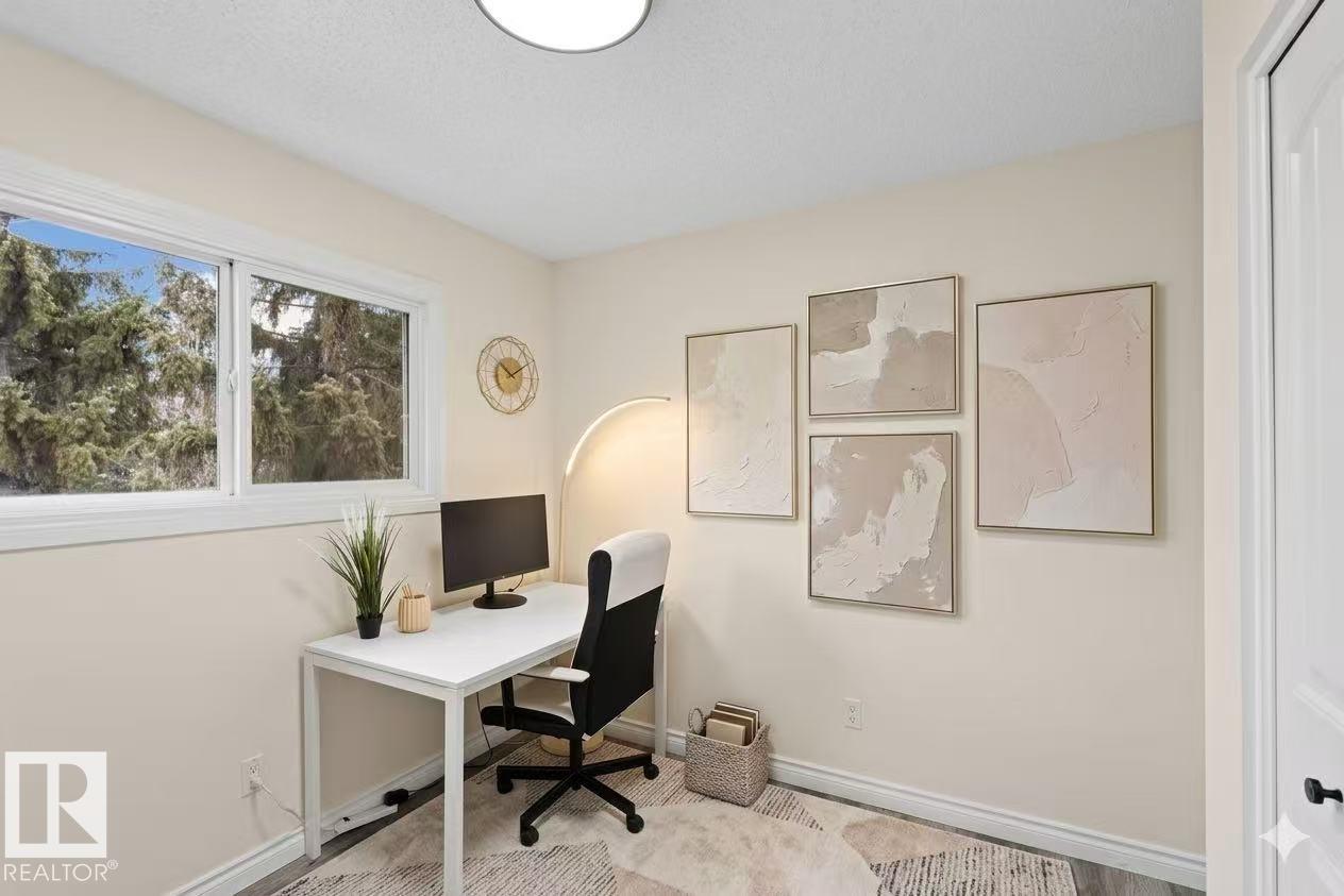 7021 32 AV NW, Edmonton