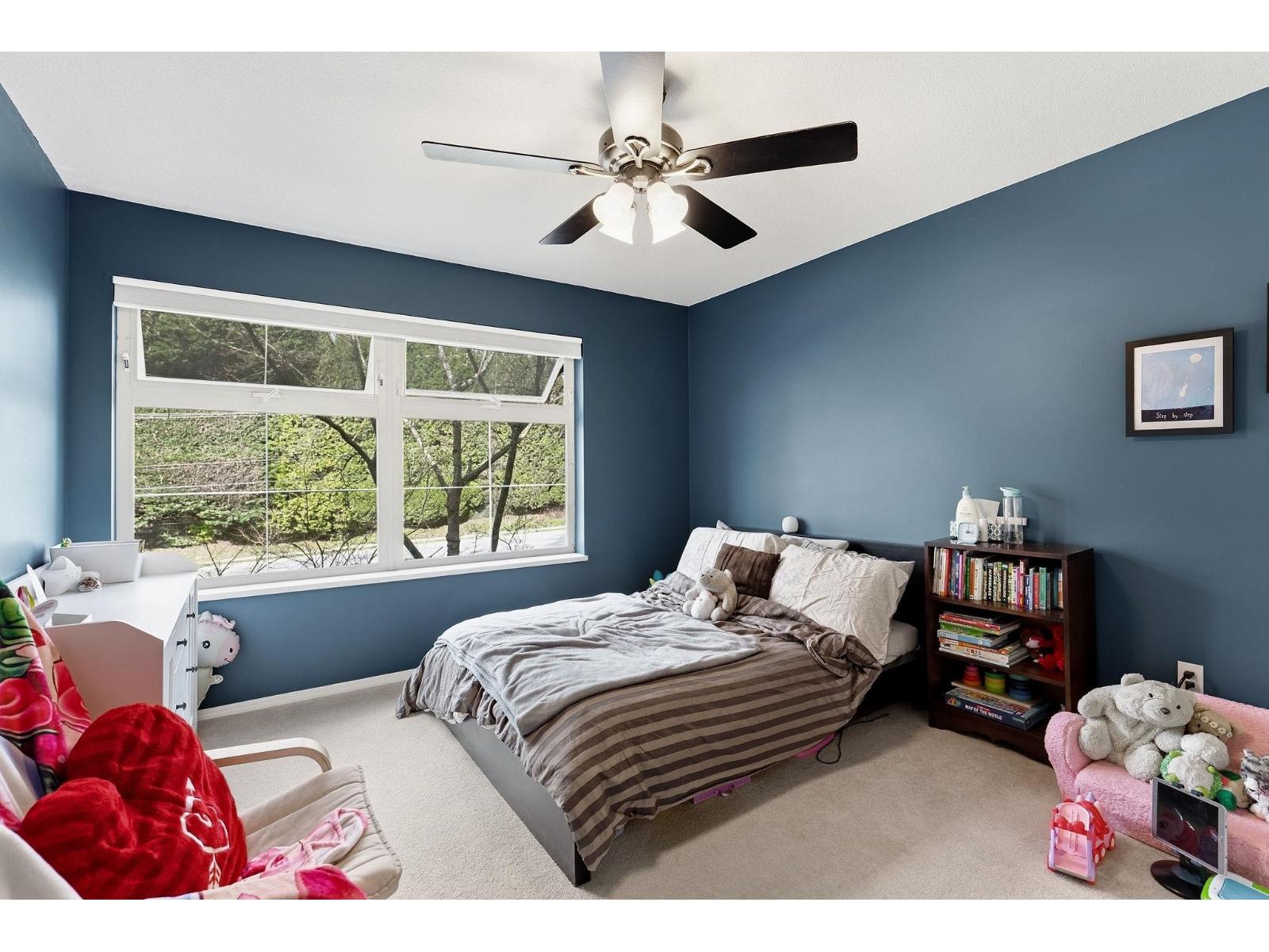 312 15220 GUILDFORD DRIVE, Surrey