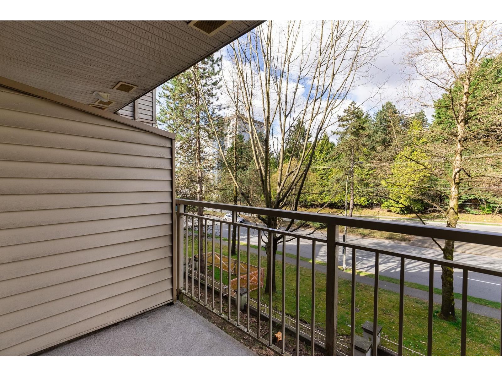 312 15220 GUILDFORD DRIVE, Surrey