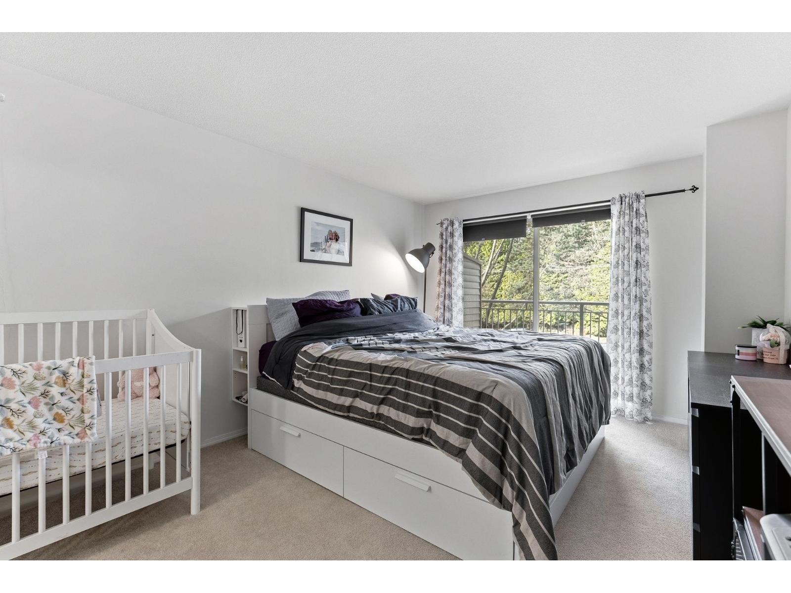 312 15220 GUILDFORD DRIVE, Surrey