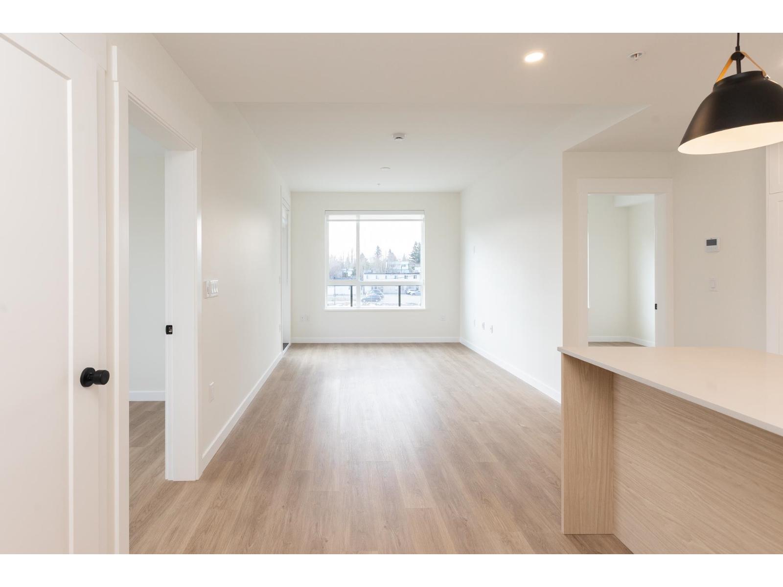 305 27249 ALDERGROVE TOWN CENTRE DRIVE, Langley