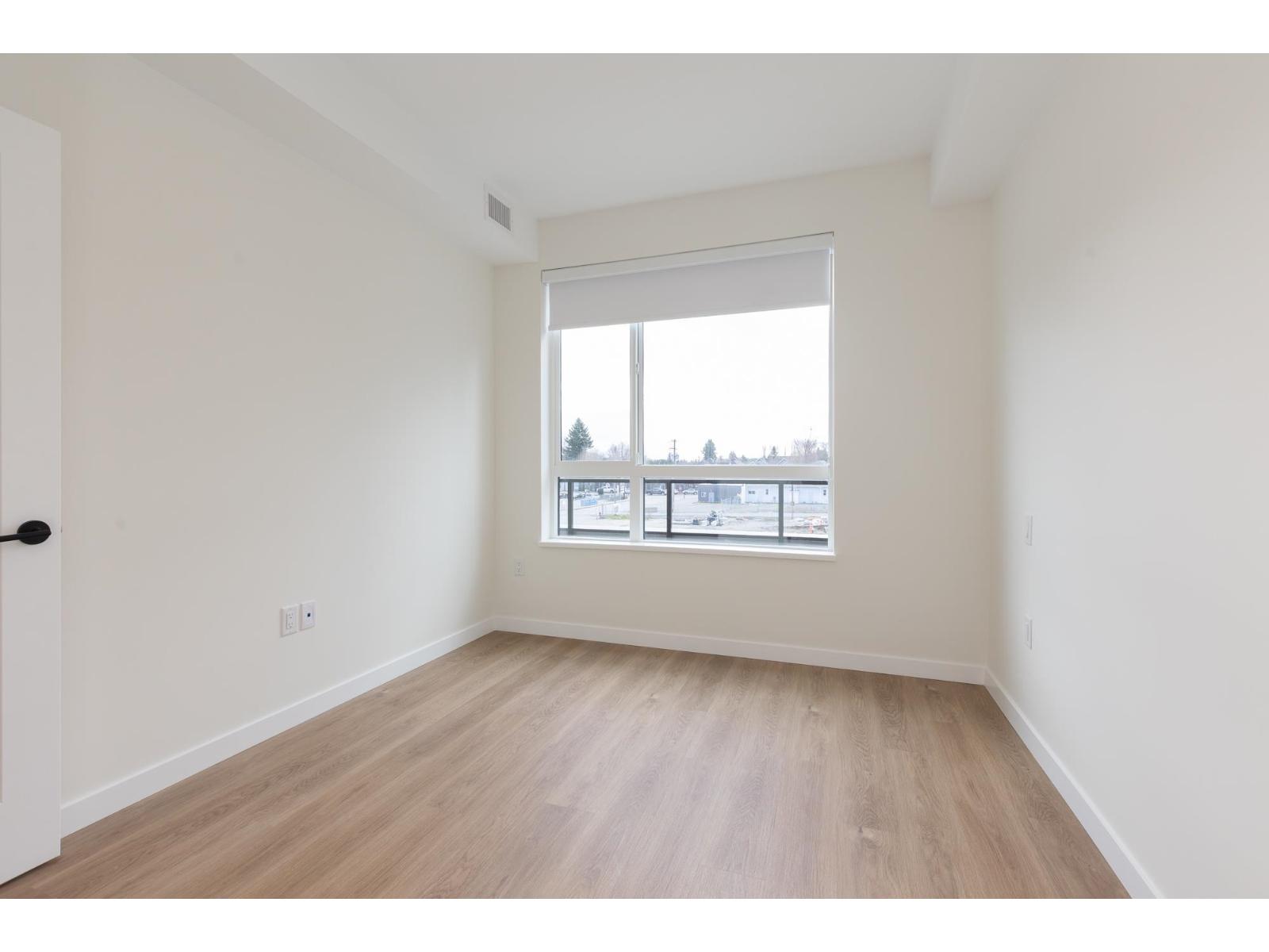 305 27249 ALDERGROVE TOWN CENTRE DRIVE, Langley