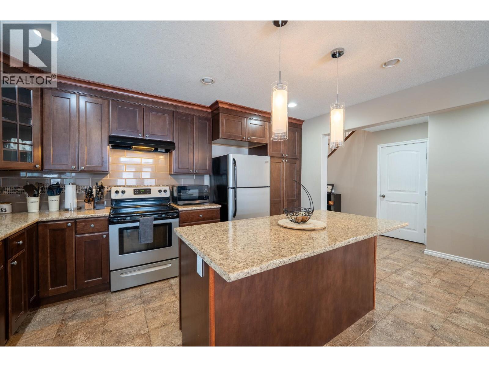 10009 117 AVENUE - Image 3