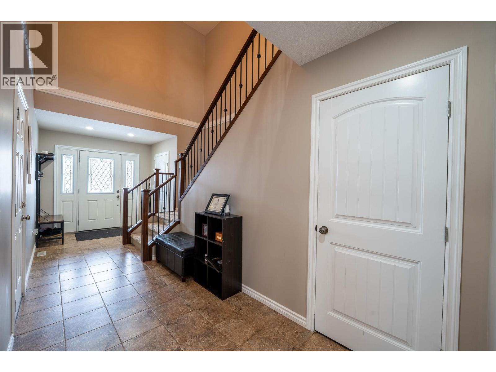 10009 117 AVENUE - 9