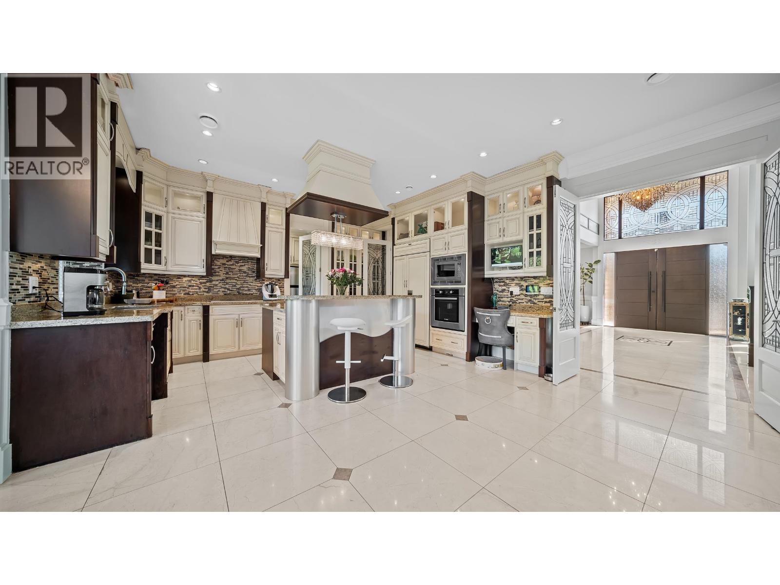 8651 PIGOTT ROAD, Richmond