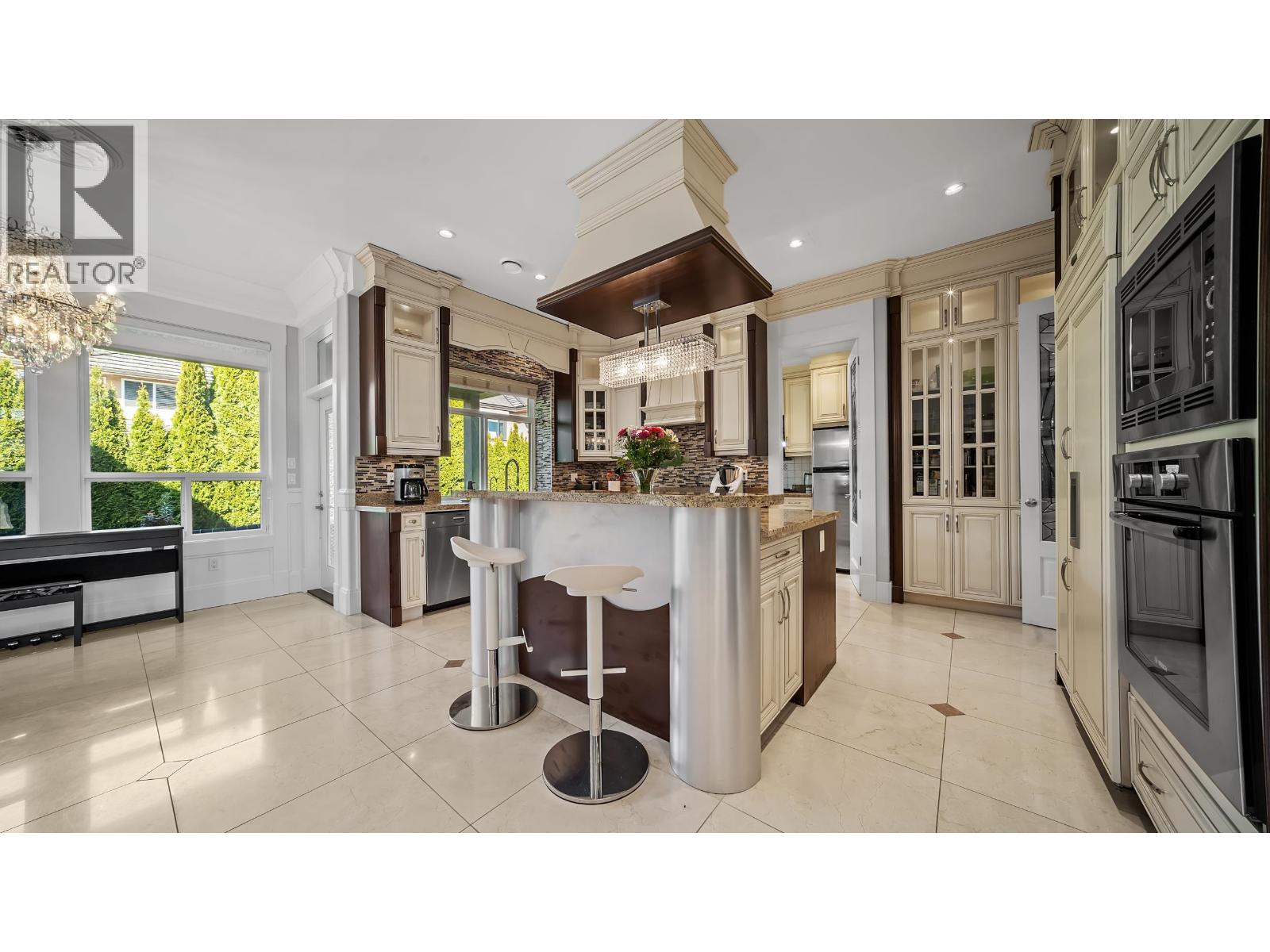 8651 PIGOTT ROAD, Richmond