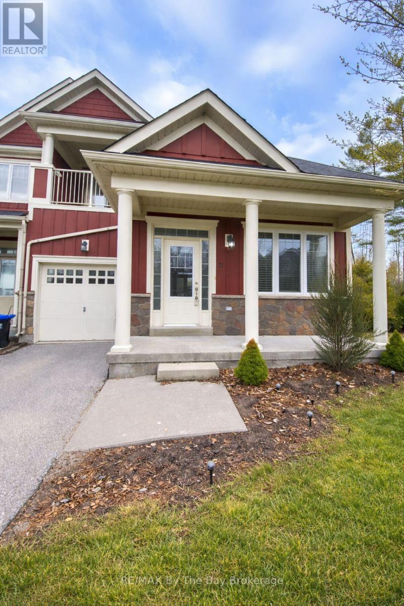 11 SAVANNAH CRESCENT