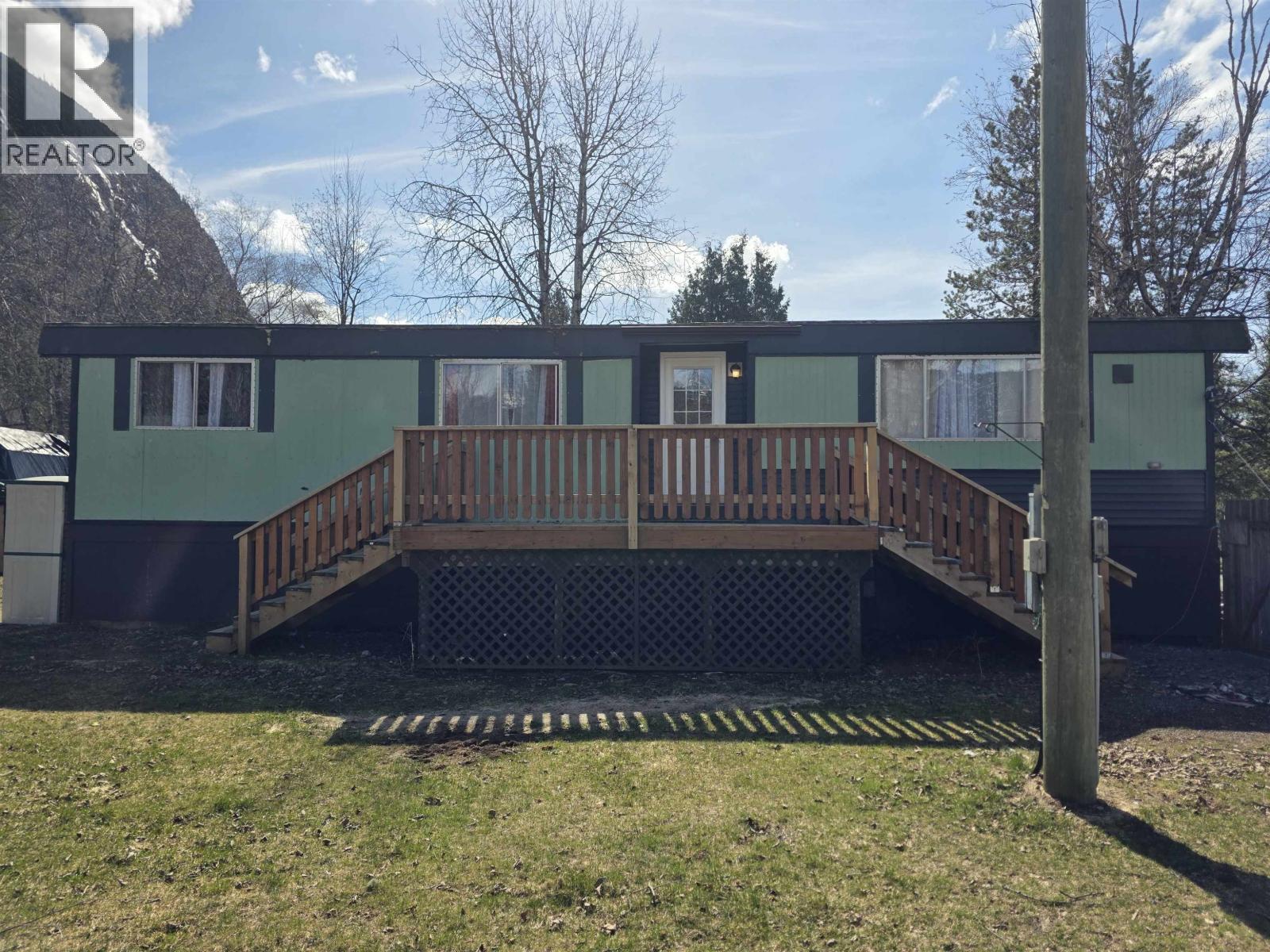 3962 HAGEN STREET, Terrace