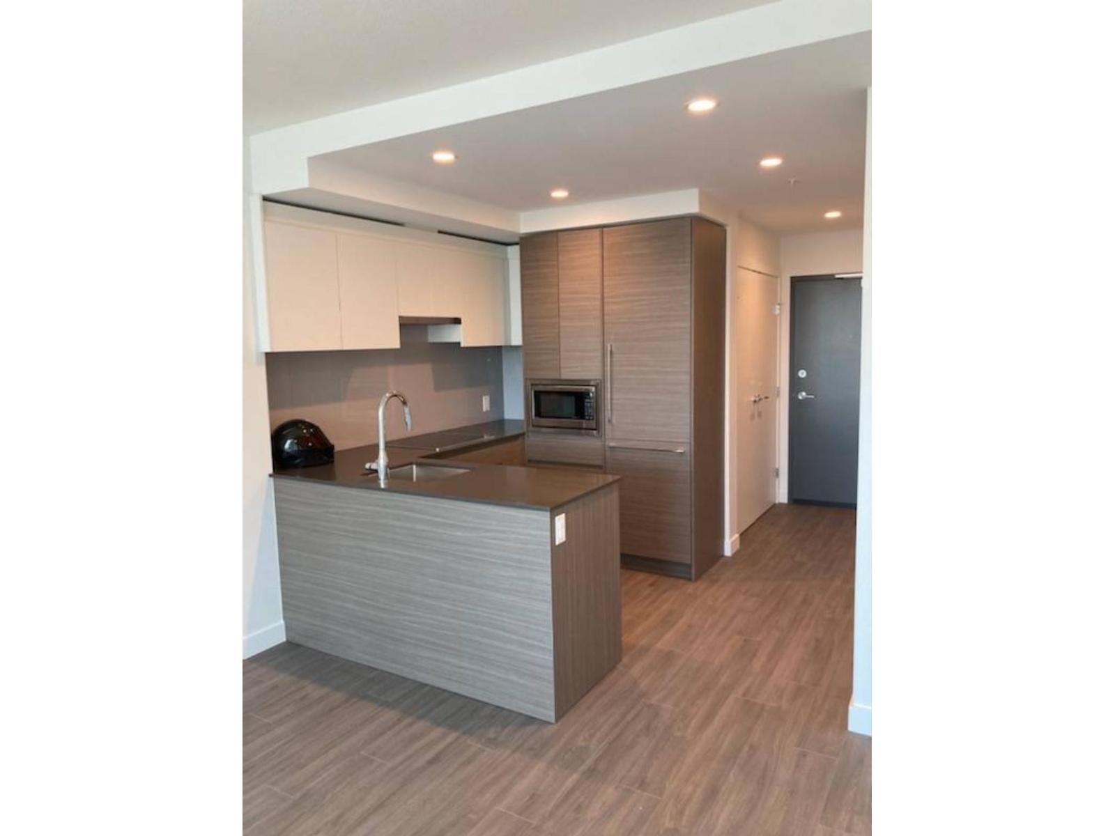 511 13615 FRASER HIGHWAY, Surrey