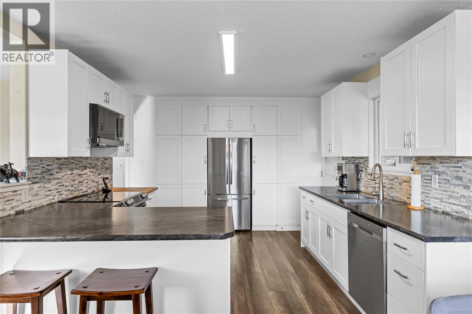 749 Phillips St, Parksville