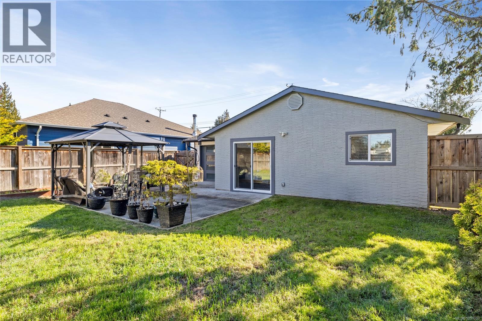 749 Phillips St, Parksville