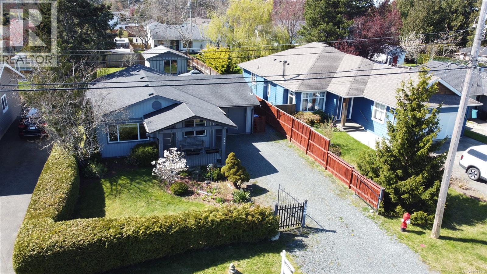 749 Phillips St, Parksville